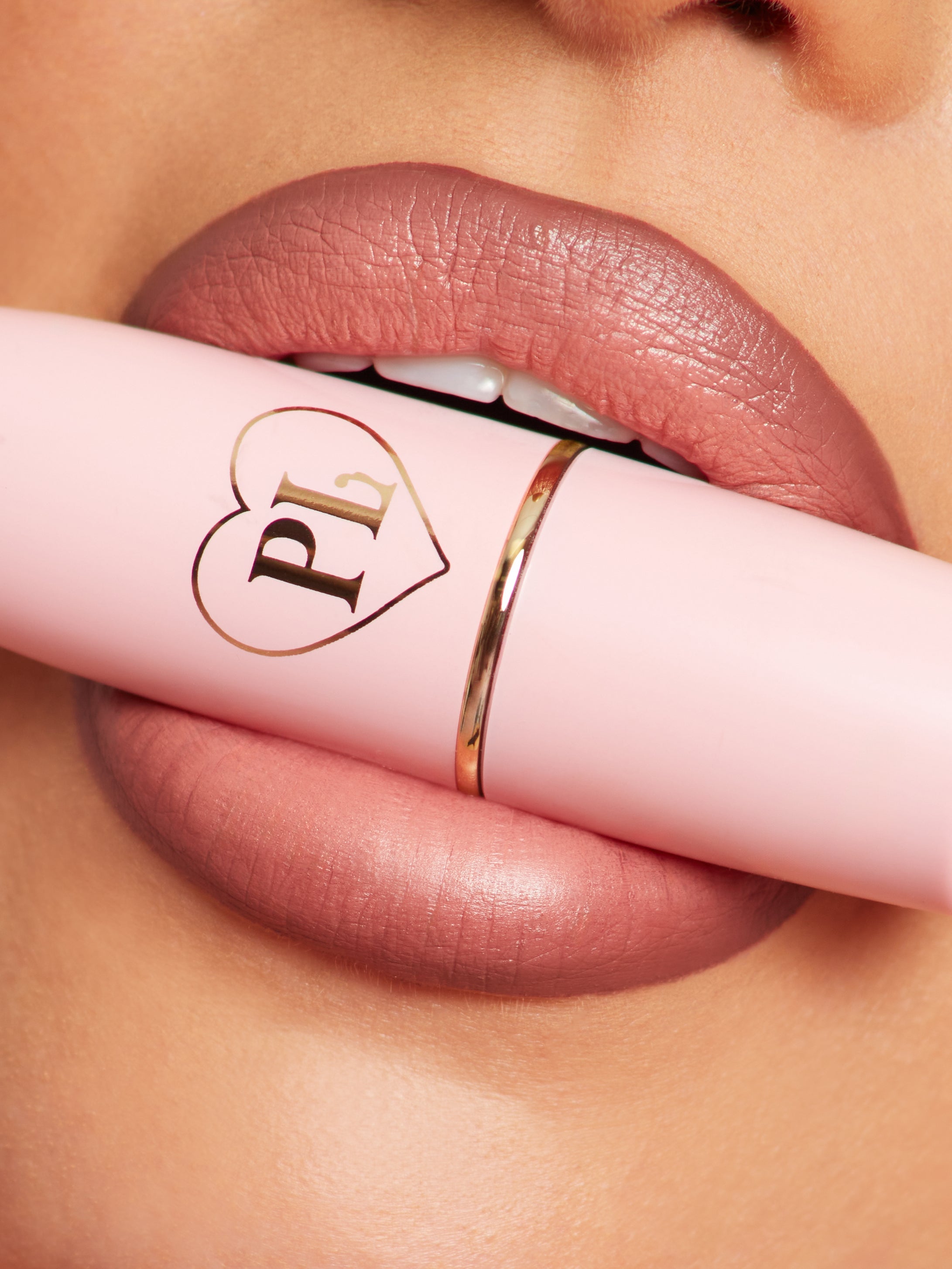Kiss and Makeup Lipstick & Lip Liner Kit